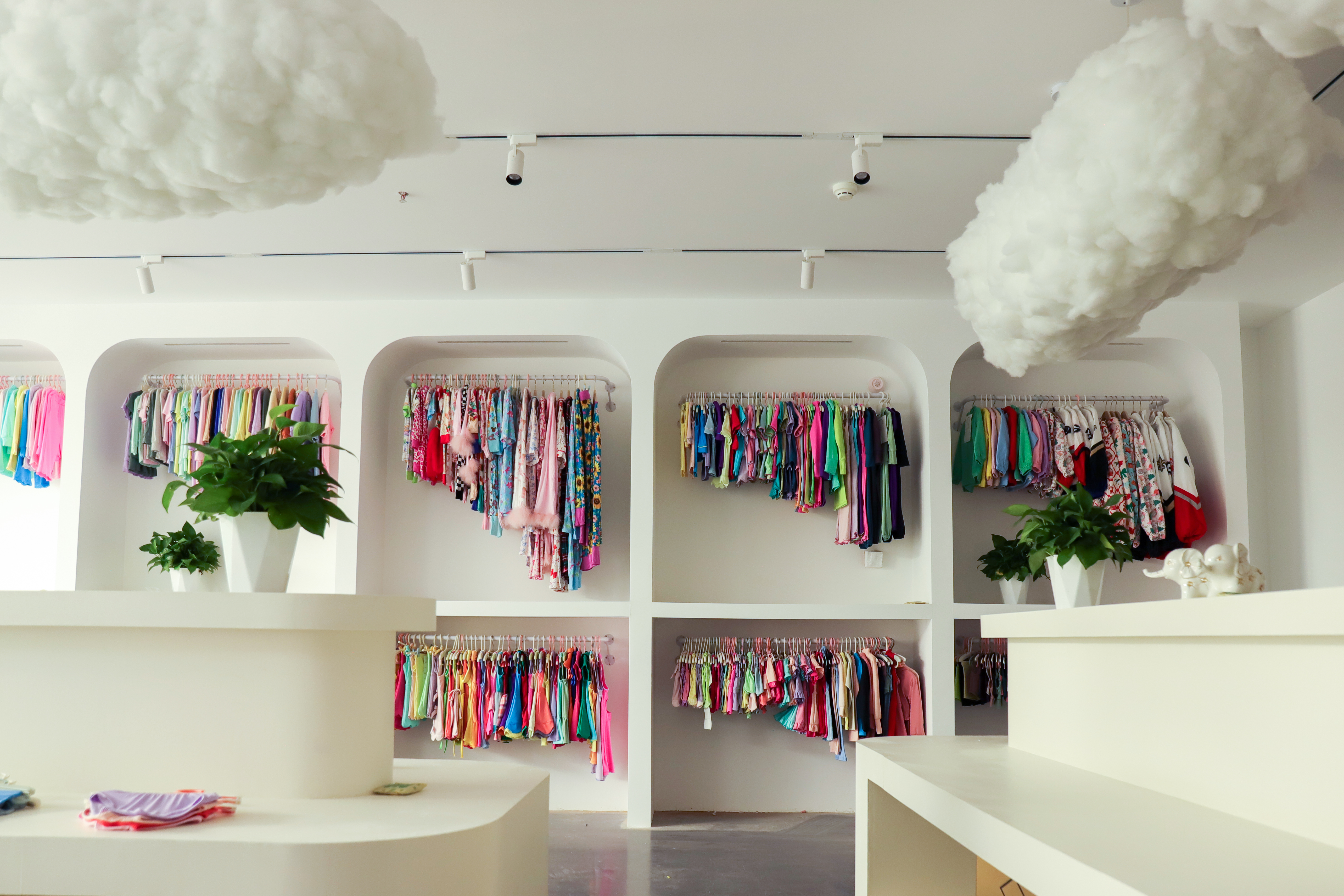 Wide view of the kidswear sample room